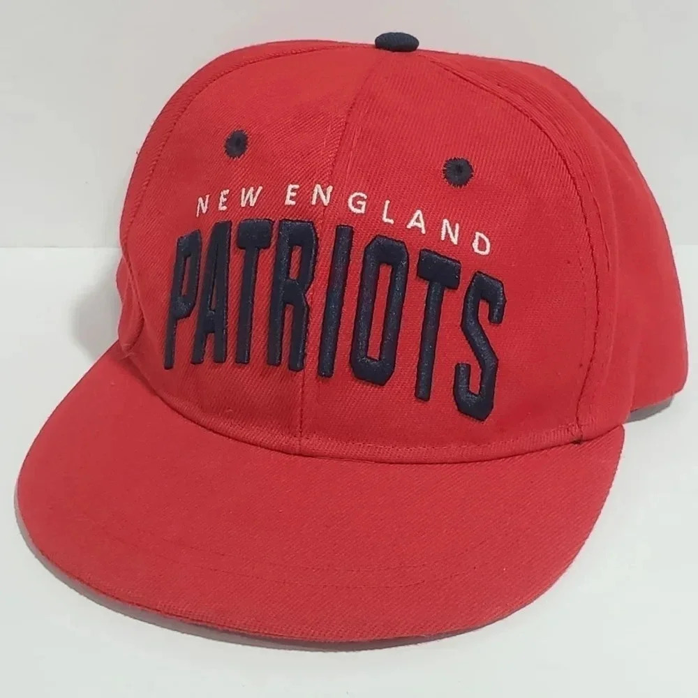 New England Patriots,Budweiser NFL Red Canvas Mens Snapback Hat.
